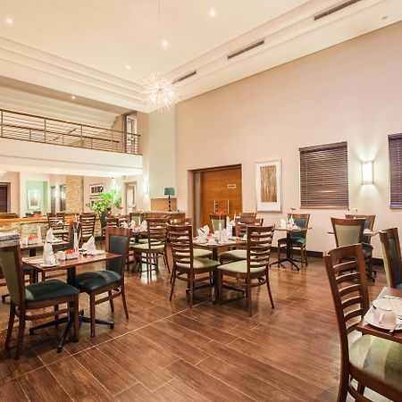 Town Lodge Gaborone Ngoại thất bức ảnh