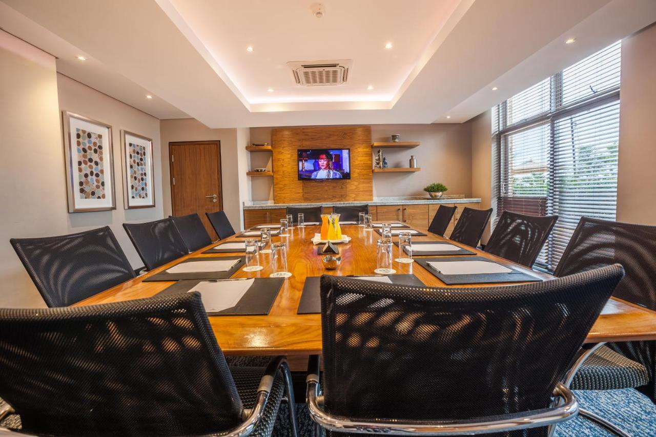Town Lodge Gaborone Ngoại thất bức ảnh