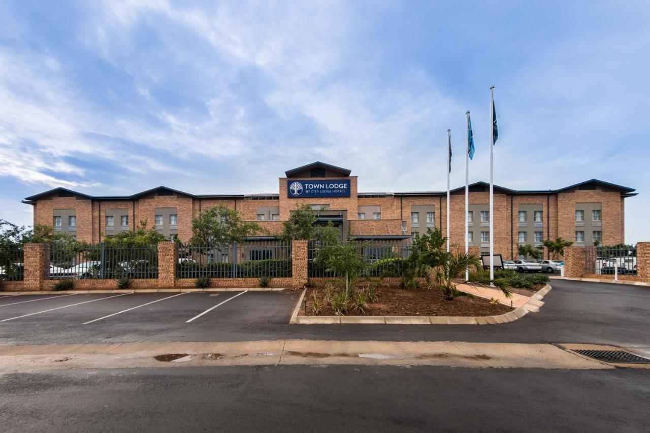 Town Lodge Gaborone Ngoại thất bức ảnh